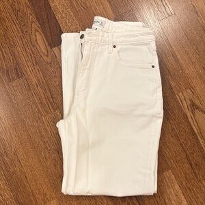 Abercrombie 90s relaxed Jean High Rise